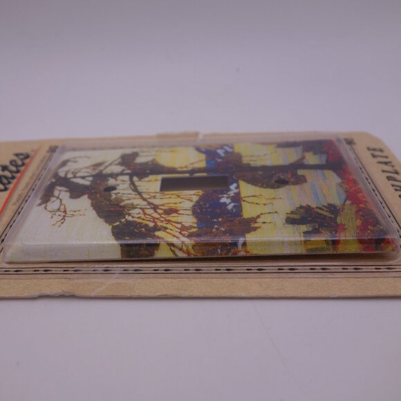 Art Plates Switchplate Single-gang Light Cover feat Tom Thomson's The Jack Pine - Picture 12 of 14